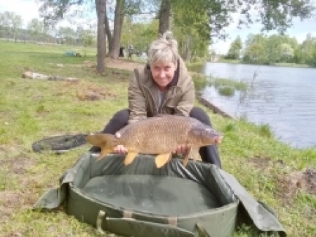 kapr 74 cm a 8,5 kg
