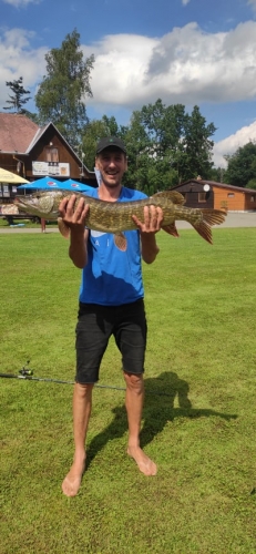 štika 100cm a 8,5,kg